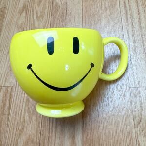 Teleflora Y2K Smiley Face Mug Large Smile Coffee Mug